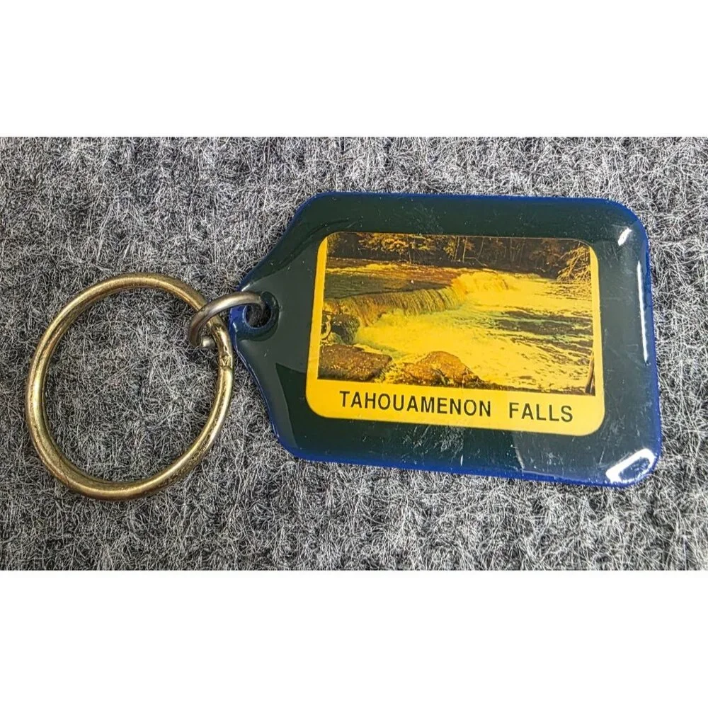 Tahquamenon Falls Souvenir Keychain